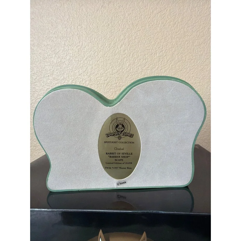 Goebel Looney Tunes Rabbit of Seville Bugs Fudd Scape 3-Pc Barber Set w/FLAWS - Picture 7 of 16